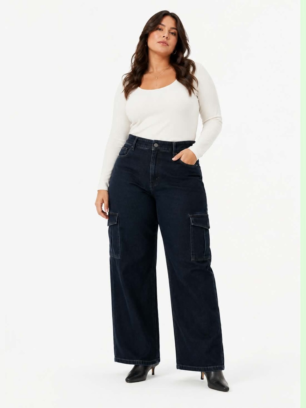 Reitmans Dark Denim Wide-Leg Cargo Jeans – Size 32 LONG EUC